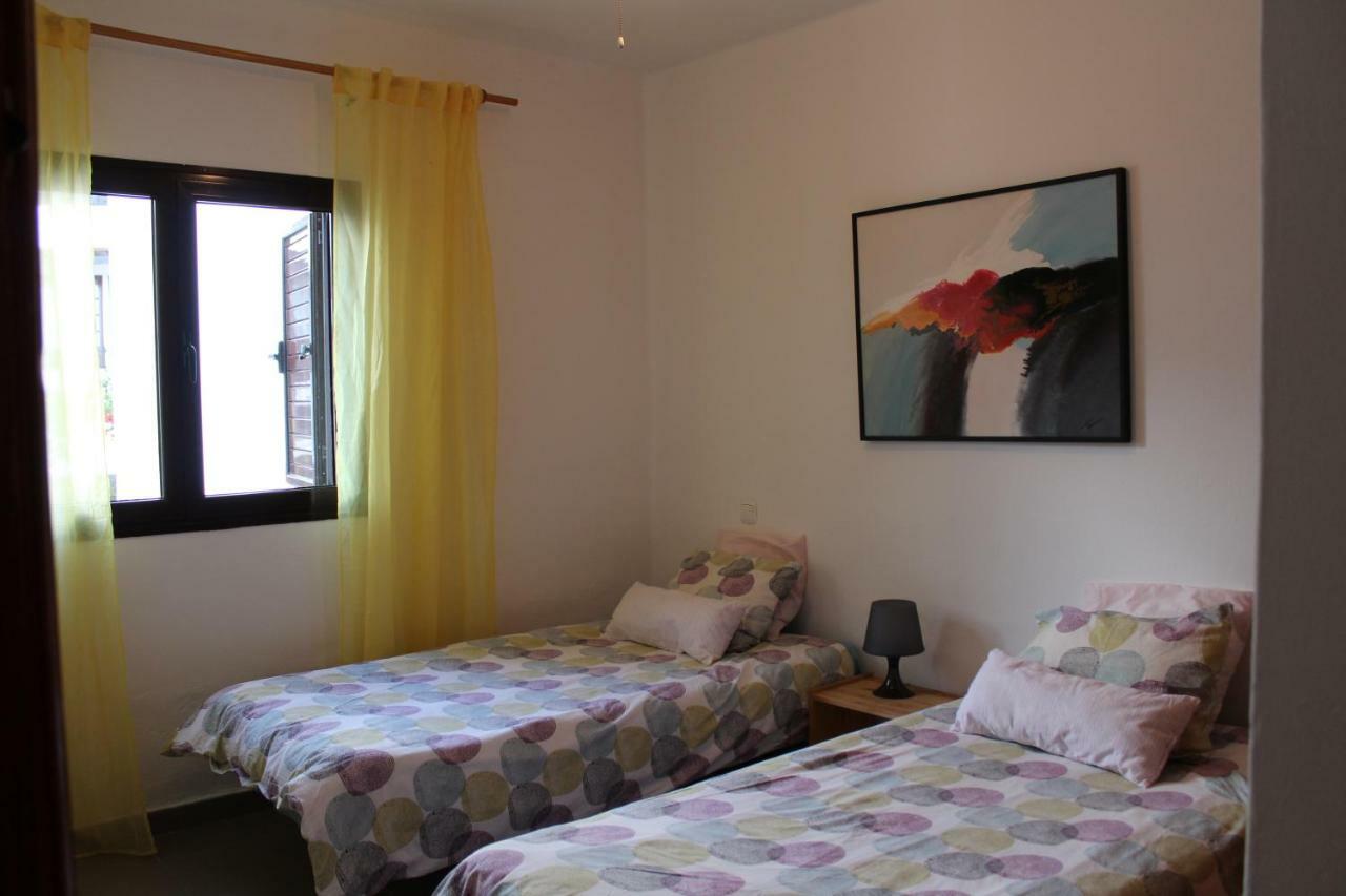 Apartamento Steffi Apartment Tias Luaran gambar
